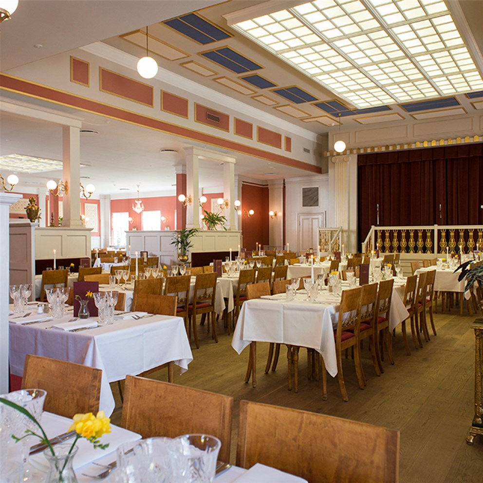 Skovshoved Hotel K b Billet Til Cirkusrevyen Og F Mere Med